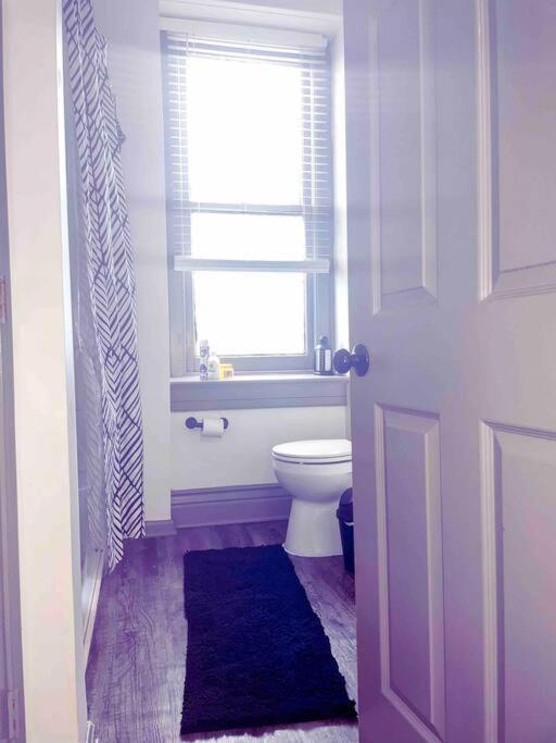 2br Unit W/ Cinema In Nulu Apartment Louisville