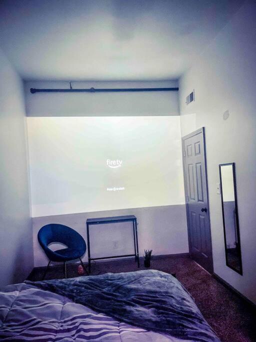 2br Unit W/ Cinema In Nulu * Louisville